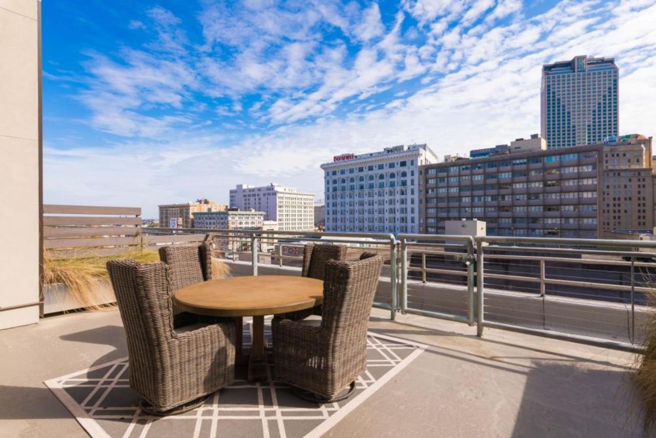 Luxury 2-Bedroom Condo Steps Away From The French Quarter 뉴올리언스 외부 사진
