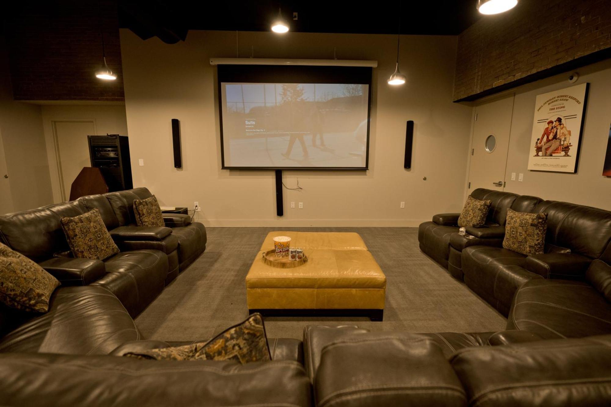 Luxury 2-Bedroom Condo Steps Away From The French Quarter 뉴올리언스 외부 사진