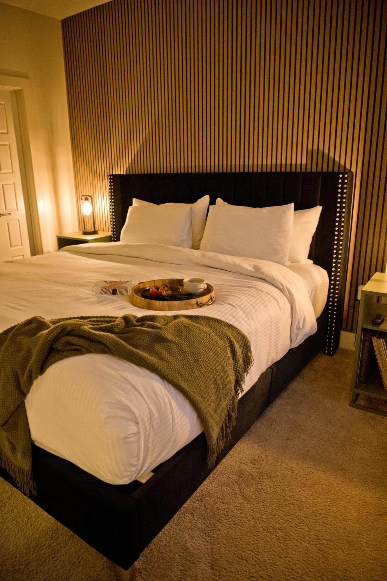 Luxury 2-Bedroom Condo Steps Away From The French Quarter 뉴올리언스 외부 사진