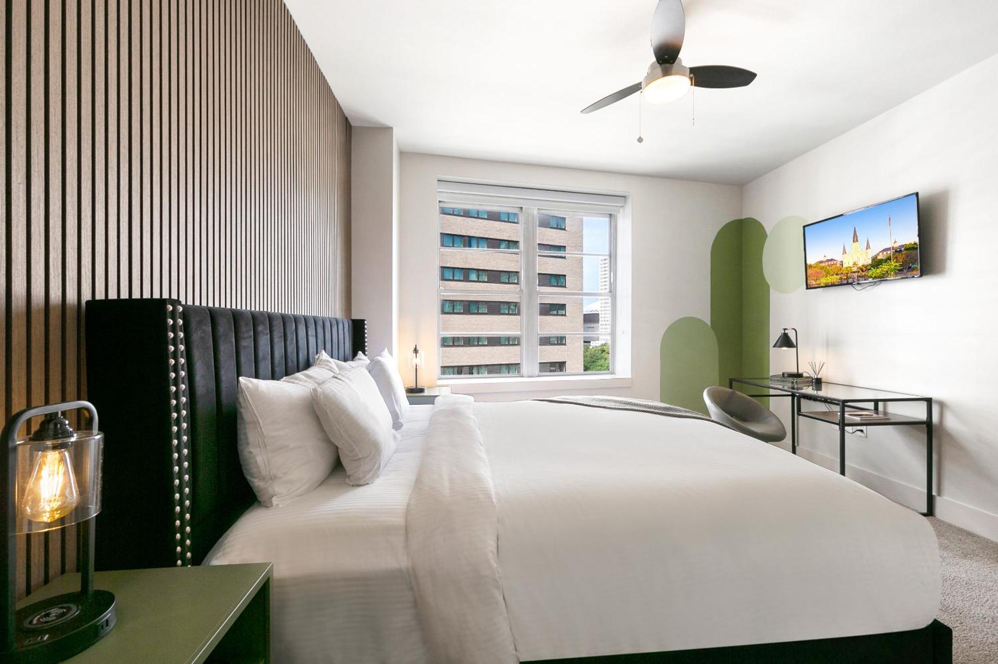 Luxury 2-Bedroom Condo Steps Away From The French Quarter 뉴올리언스 외부 사진