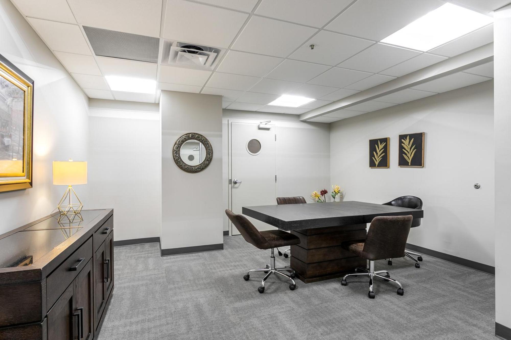 Luxury 2-Bedroom Condo Steps Away From The French Quarter 뉴올리언스 외부 사진